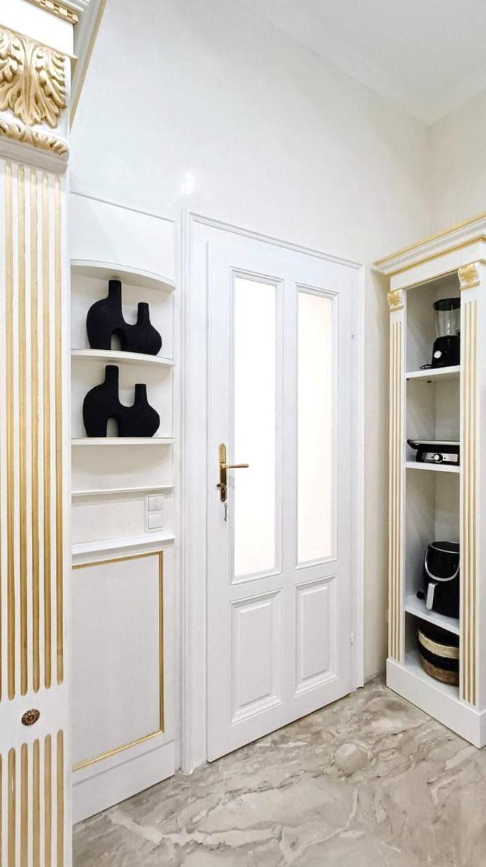 Luxurious In Center Kn Apartament Viena